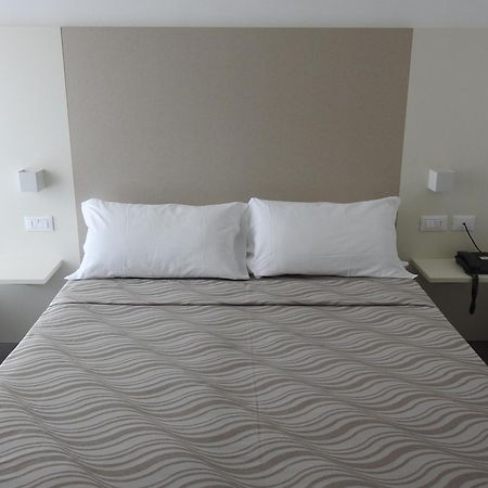 Hotel Villa Candia Lignano Sabbiadoro Eksteriør billede