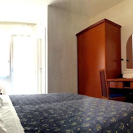 Hotel Villa Candia Lignano Sabbiadoro Eksteriør billede