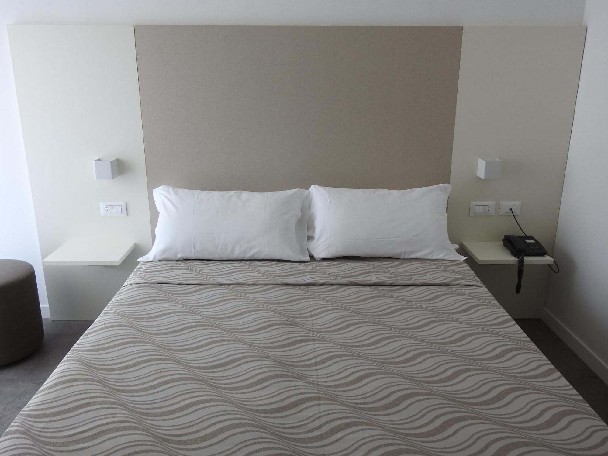 Hotel Villa Candia Lignano Sabbiadoro Eksteriør billede