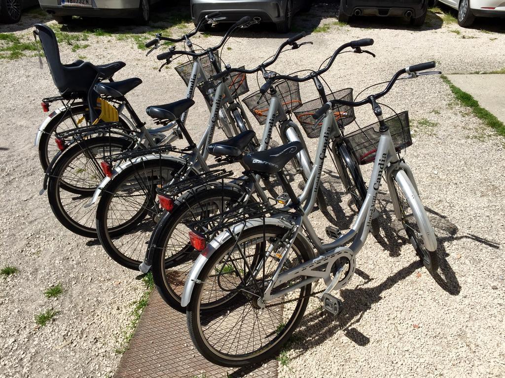 Hotel Villa Candia Lignano Sabbiadoro Eksteriør billede