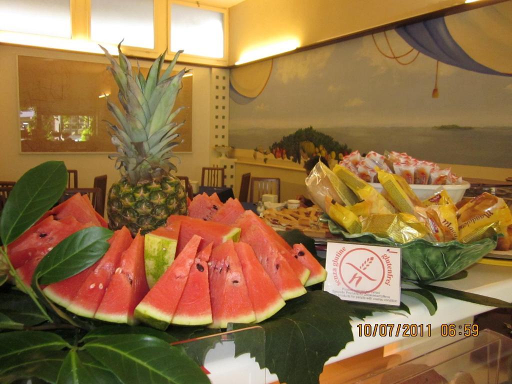 Hotel Villa Candia Lignano Sabbiadoro Eksteriør billede
